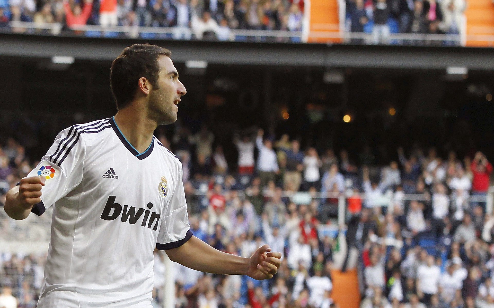 “法甲排名变动频繁，豪门死磕到底”，法甲排位